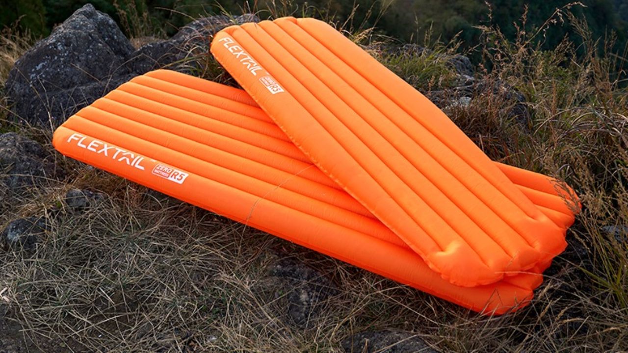 The Best Portable Pumps for Inflating Air Mattresses and Gear